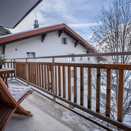 Modern Apartment With Matterhorn View Zermatt Kültér fotó