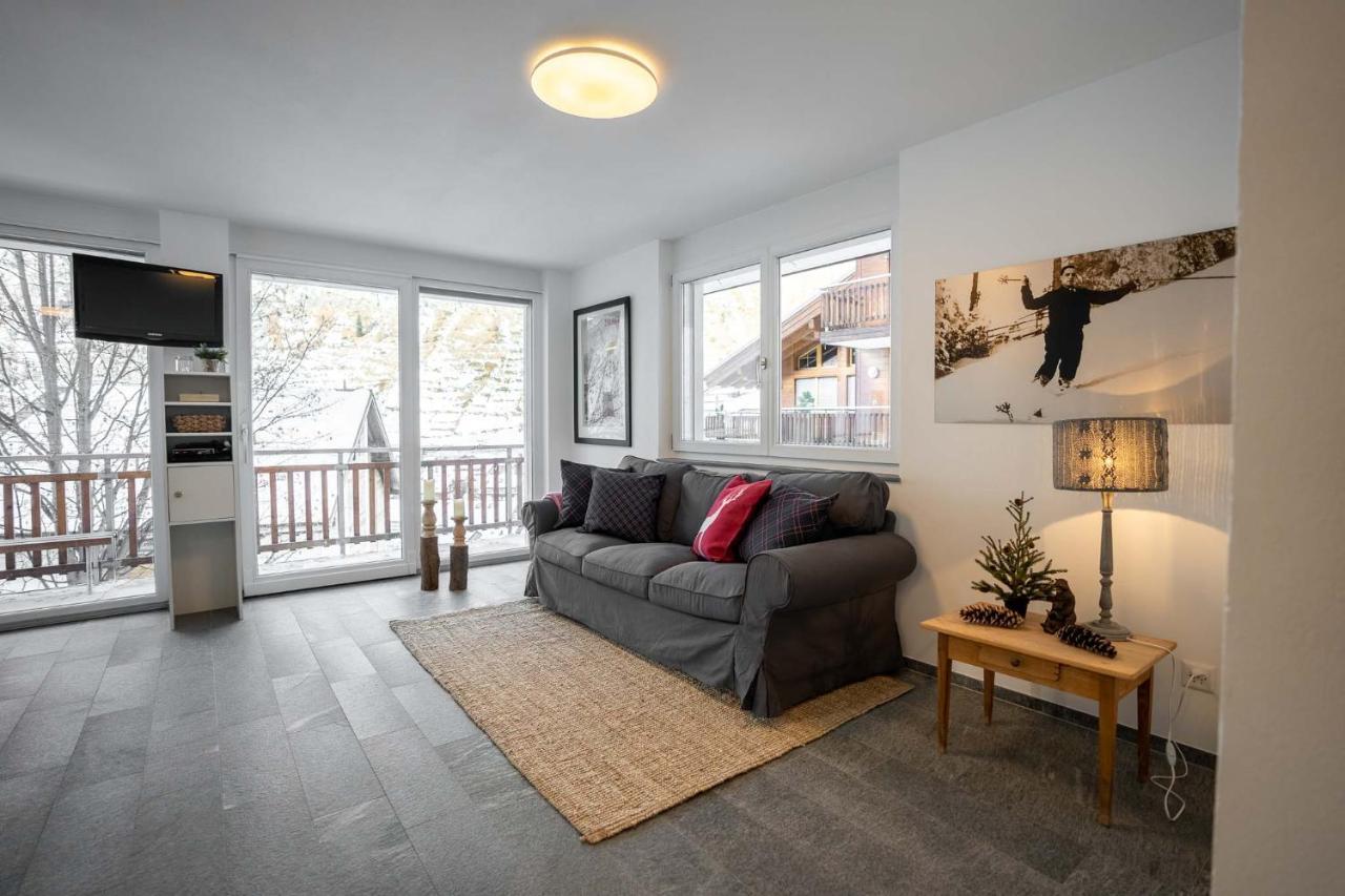 Modern Apartment With Matterhorn View Zermatt Kültér fotó